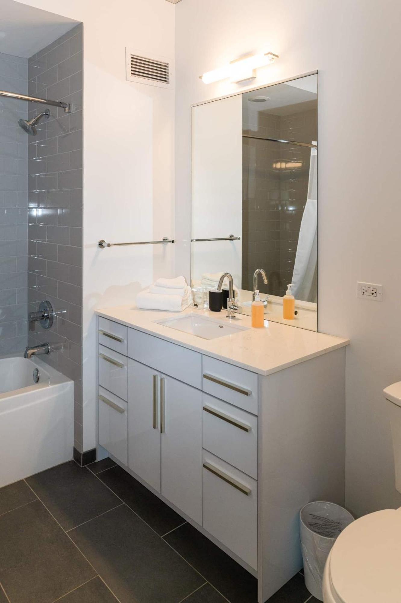 2Br Elegant Premium Suite With Balcony & Sweeping City Views Chicago Kültér fotó